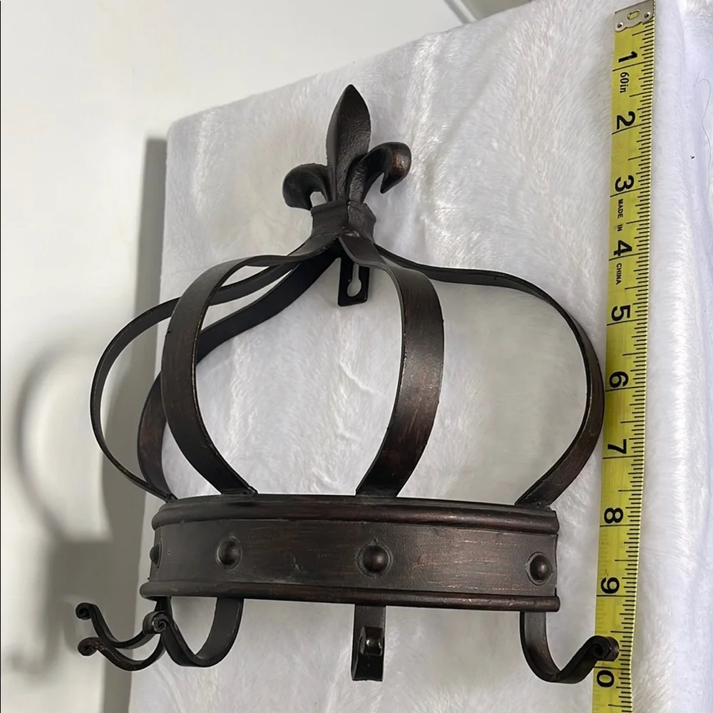 Brass brown Crown Hook Wall Decor with Fleur-de-lis